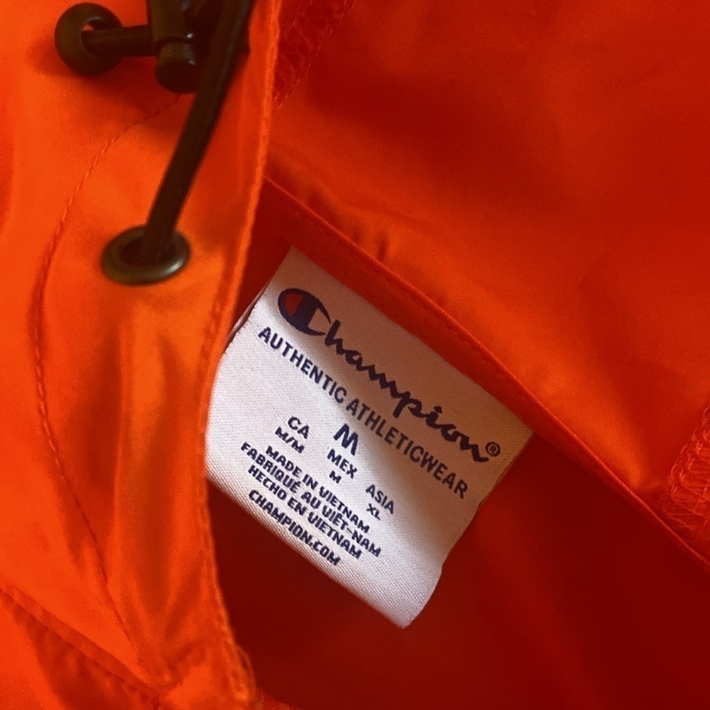 Like NEW Champion Hooded Jacket Streetwear Windbreaker Size M - Picture 5 of 9